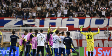 Sportske novosti – Najbolja utakmica Hajduka u zadnje 33 godine! Terorizirali su Ajax, a veća prijetnja od Nizozemaca bila je Torcida