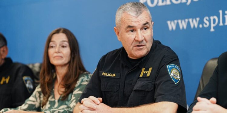Starije osobe sve češće na meti prevaranata: U Splitu lani 137 žrtava prijevara, policija upozorava na zabrinjavajući rast