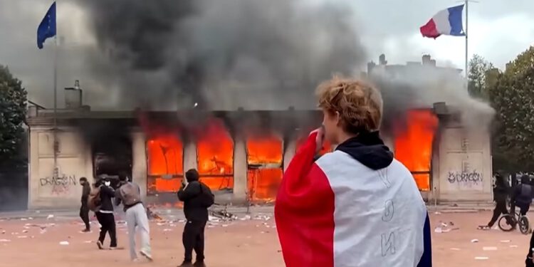 Što zapravo stoji iza nereda koji tresu Francusku i šire se Europom? ‘Stvari su izmakle kontroli’