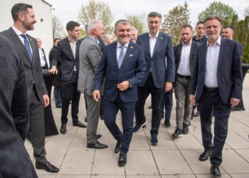 Šuška se da se sprema puč u HDZ-u i svrgavanje Plenkovića: ‘Ma, samo ga on može srušiti’