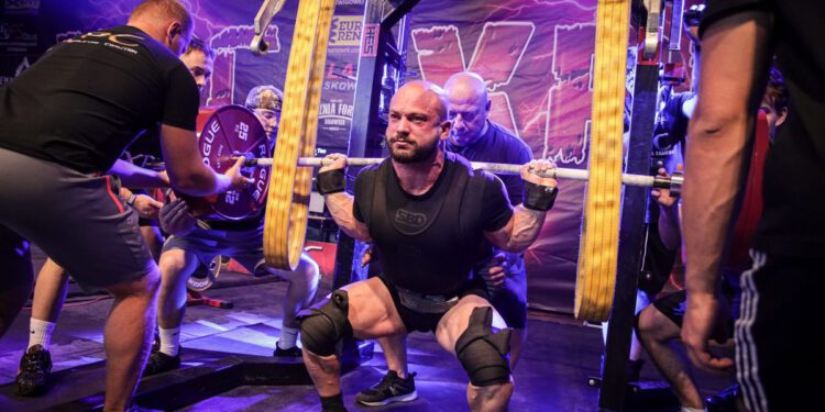 Teo Kalogjera srušio šest europskih rekorda i ostvario povijesni hrvatski rezultat u powerliftingu