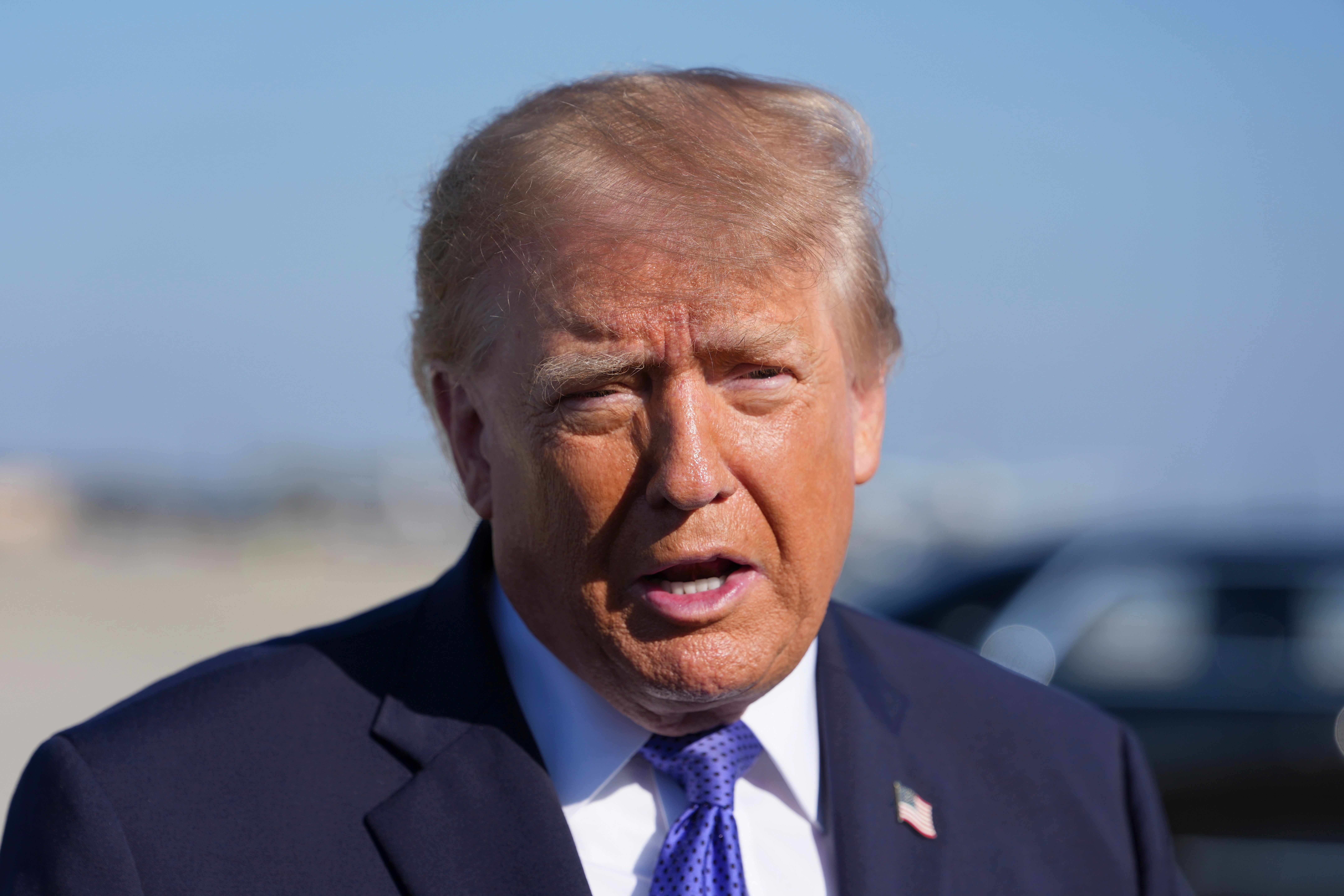 Predsjednik Trump sastao se s vrhovnim američkim zapovjednikom na Bliskom istoku u četvrtak zbog izvješća da će nastaviti s napadima na Iran nakon izbora na sredini mandata
