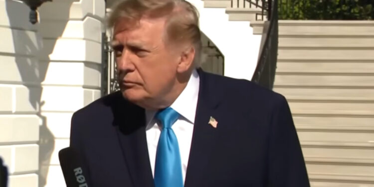 Trumpa pitali što misli o Srbiji, evo što je odgovorio