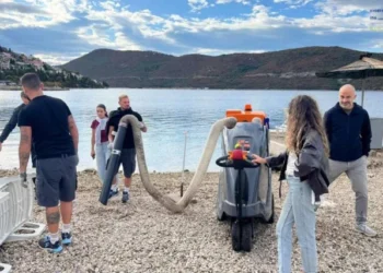 U Neumu upotrijebljen specijalni usisavač za plaže koji prikuplja smeće i mikroplastiku