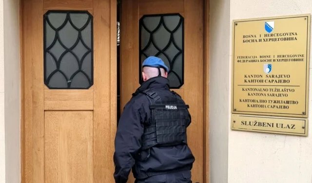 Uzimali novac, hranu i piće umjesto pisanja kazni: Dvojica sarajevskih policajaca osuđena na zatvor