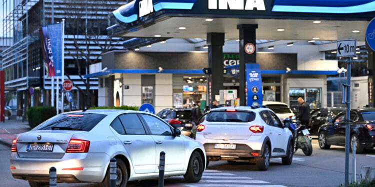 Vozače ovih automobila u utorak čeka velika promjena na benzinskim
