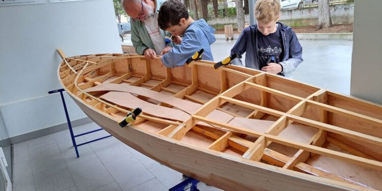 ZADAR NA IDRA: Tjedan iz snova na moru okrunjen dramatičnom utrkom drvenih ljepotica
