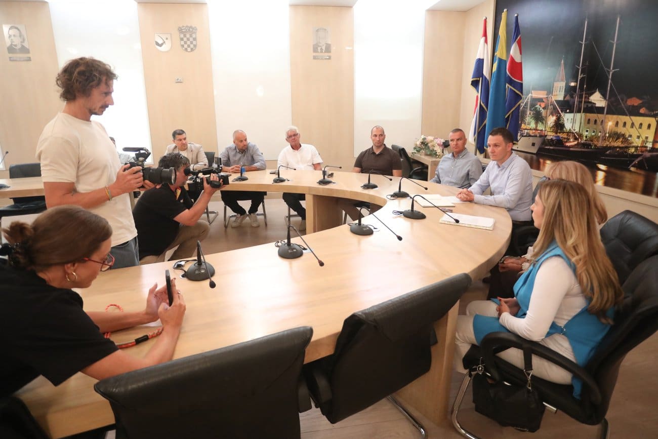 makarska potpisivanje-ugovora-061026 012 2